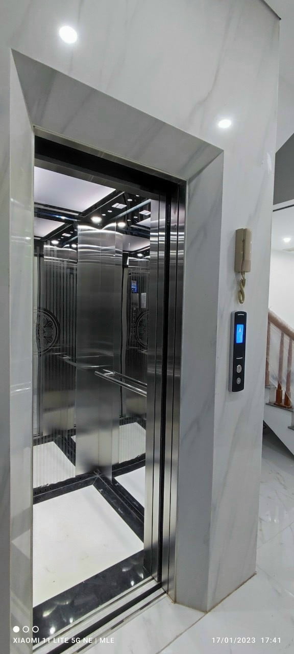 Thang máy tải khách 450KG cho chung cư mini tại Mễ Trì Hạ - Hà Nội